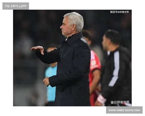 本菲卡光明球场球迷巨型Tifo展示，向穆里尼奥致敬